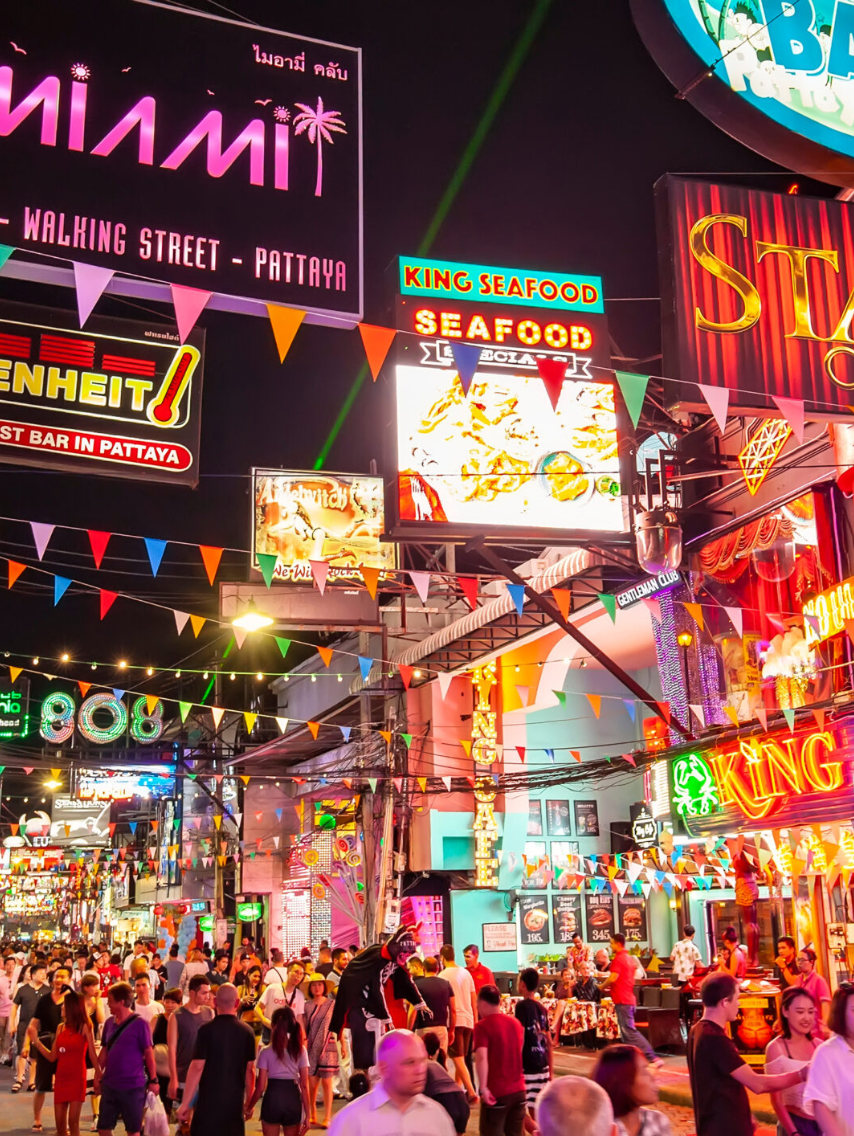 DT Residence Apartment , ห้องพักรายเดือน .Standard Room.Superior Room ,Deluxe Room,Suite Room,ห้องพักพร้อมระเบียง,“DT Residence – ห้องพัก Deluxe Room”,“ห้องพัก Superior Room พร้อมสิ่งอำนวยความสะดวกครบ”,อพาร์ตเมนต์ใกล้ชายหาดพัทยา