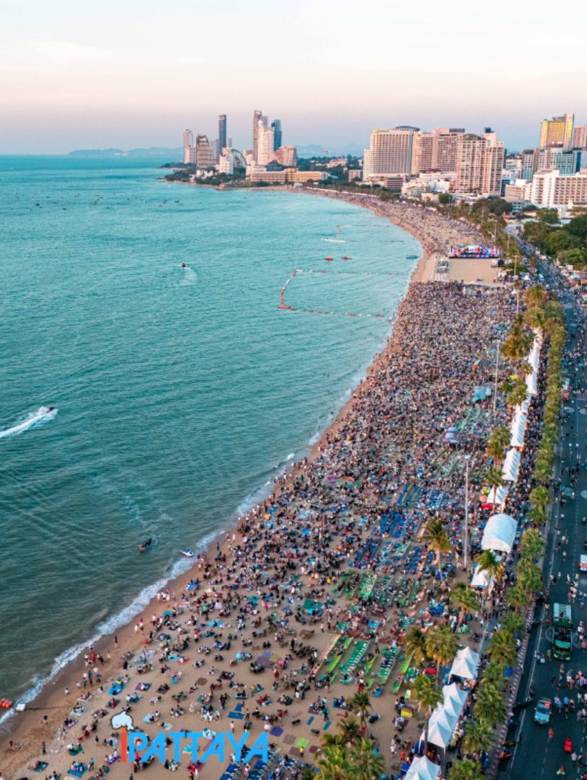 DT Residence Apartment , ห้องพักรายเดือน .Standard Room.Superior Room ,Deluxe Room,Suite Room,ห้องพักพร้อมระเบียง,“DT Residence – ห้องพัก Deluxe Room”,“ห้องพัก Superior Room พร้อมสิ่งอำนวยความสะดวกครบ”,อพาร์ตเมนต์ใกล้ชายหาดพัทยา