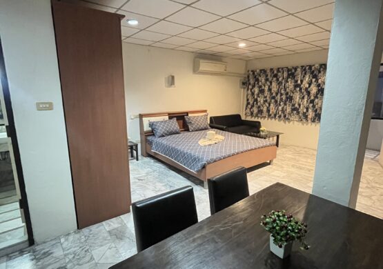 Corner Deluxe Room11