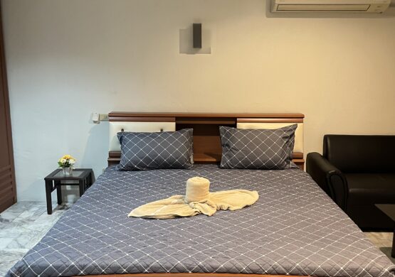 Corner Deluxe Room18